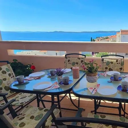 Seaview Apt, Communal Swimming Pool, 250m To Beach, Parking, 4km To Old Town * トロギール