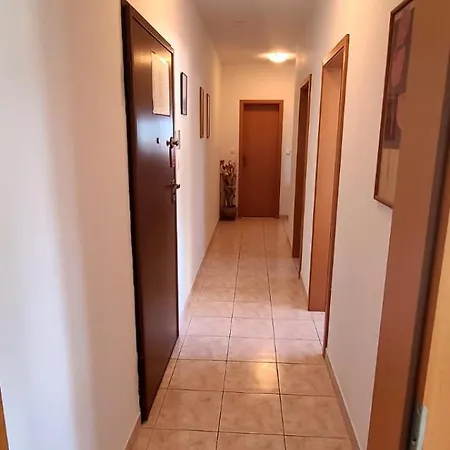 Seaview Apt, Communal Swimming Pool, 250m To Beach, Parking, 4km To Old Town アパート *